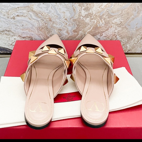 Sold! New! Valentino Calfskin Roman Stud Flat Mules - Picture 4 of 10